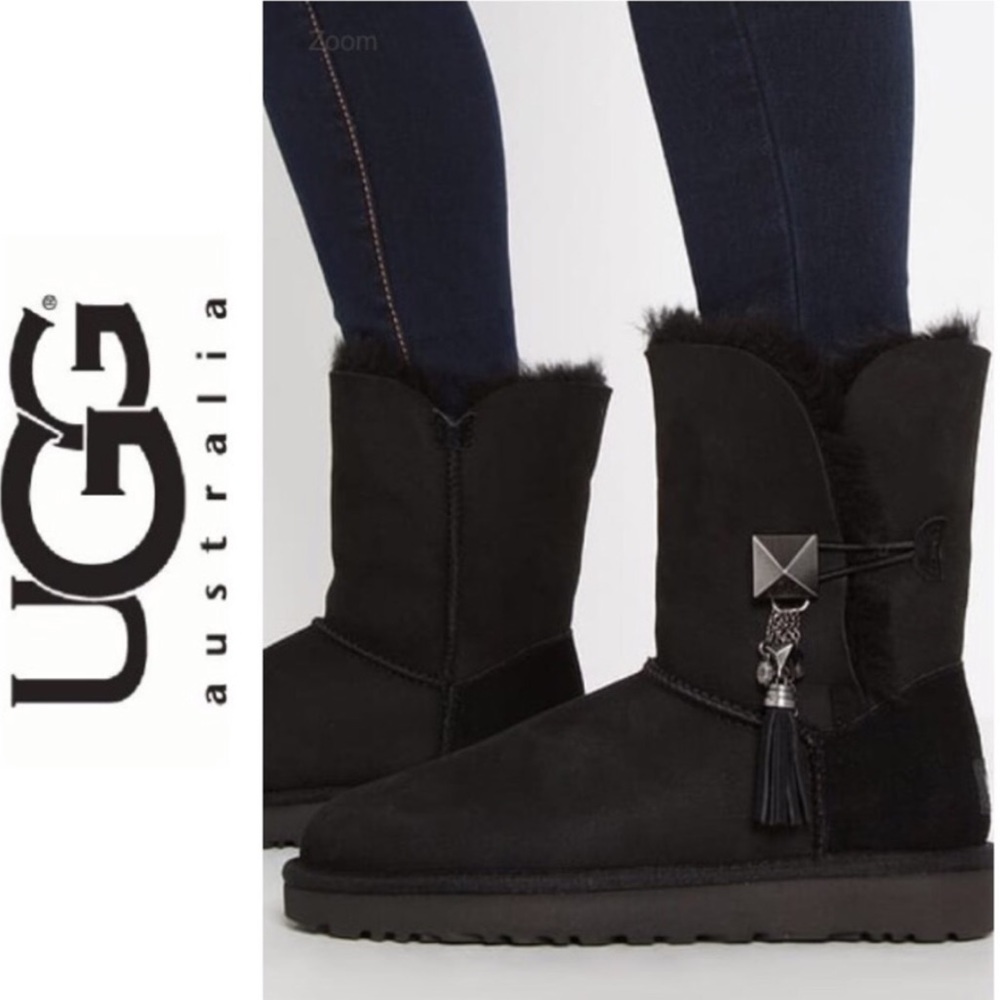 New UGG lilou boots black svarovski beads size 7